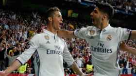 Cristiano y Asensio celebran un gol