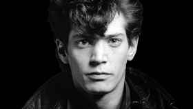 Cartel promocional del documental Mapplethorpe: Look at the Pictures, (2016).