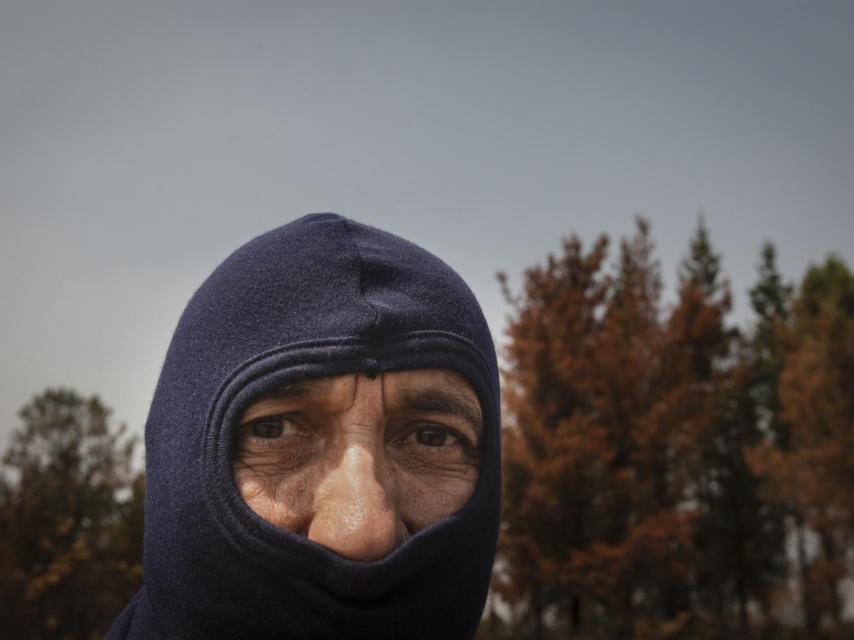 En ocasiones, Sebas utiliza una braga ignífuga que le ayuda a soportar las temperaturas y que le protege del humo.