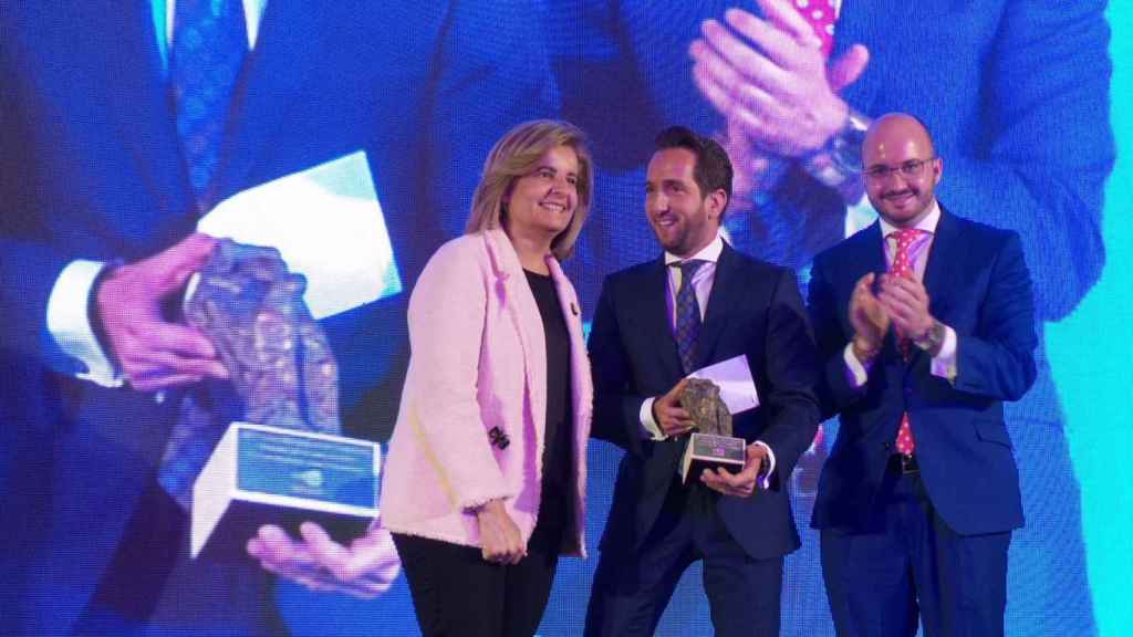 Raúl Berdonés, del Grupo Secuoya, recibe el Premio Nacional Joven Empresario