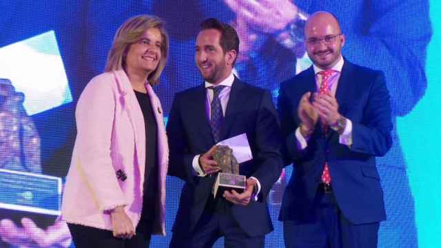 Raúl Berdonés, del Grupo Secuoya, recibe el Premio Nacional Joven Empresario