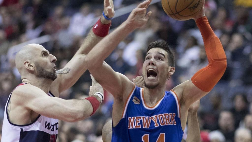 Willy Hernangómez en un partido con los Knicks.