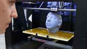Réplica de una cabeza hecha en 3D.