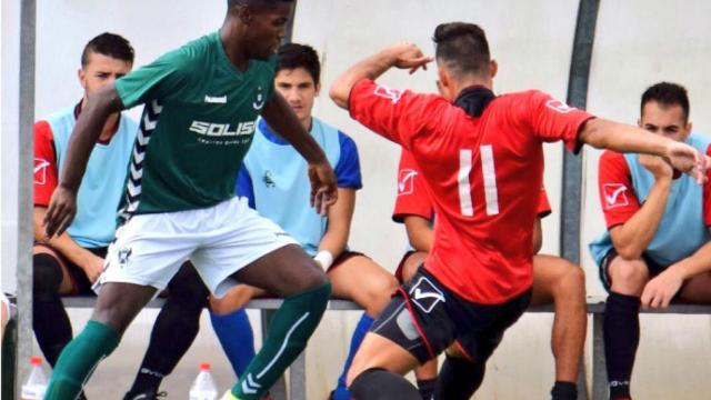 Meshak, uno de los fichajes del Madridejos. Foto: Laura Pérez (CD Toledo)