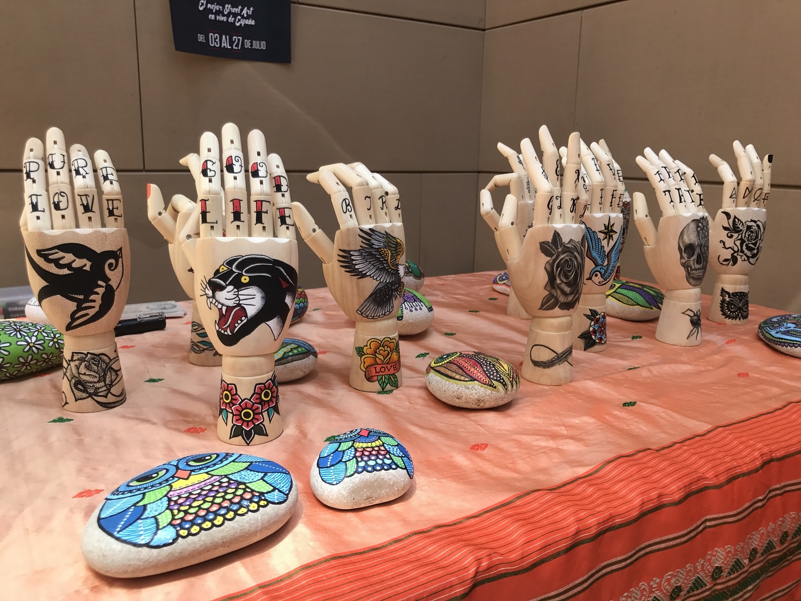 Deco Hand Painting.