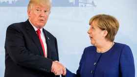 Trump y Merkel durante su encuentro de este jueves en Hamburgo