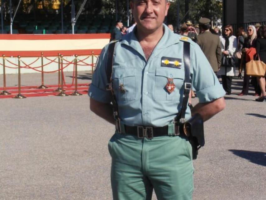 Antonio García Navarro es comandante. Era el jefe de la compañía de Operaciones Especiales, la que saltaría sobre la isla y capturaría a los marroquíes que la habían tomado.