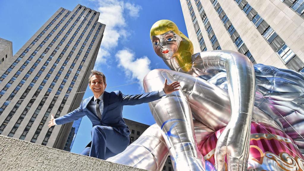 El artista Jeff Koons en una de sus poses favoritas.
