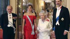 Los reyes de España durante su visita de estado al Reino Unido, antes de la cena de gala