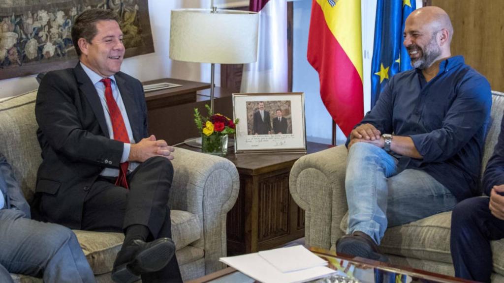 Emiliano García-Page y José García Molina durante la negociación para que Podemos entrara en el Gobierno manchego.