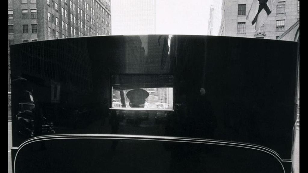 Untitled. Park Avenue, (1959) de Robert Frank. | Foto: IVAM.