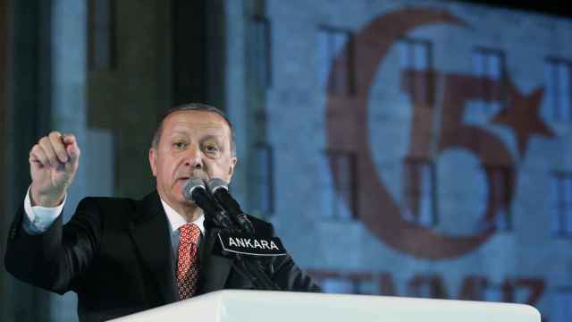 Erdogan, durante un discurso por el primer aniversario del golpe de Estado fallido