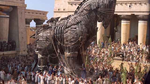 Imagen de una representación del caballo de Troya.