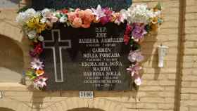 La tumba de Rita Barberá en el cementerio de Valencia, donde descansa junto a sus padres.