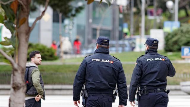 Agentes de la Policía Nacional.