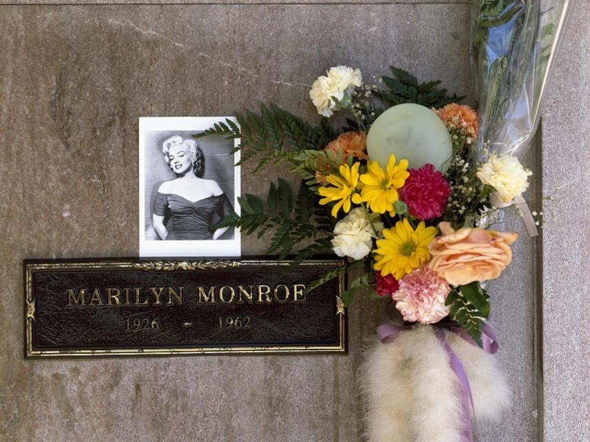 La tumba de Marilyn Monroe en el Westwood Village Memorial Park, en Los Ángeles