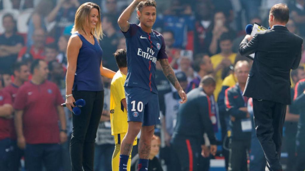 Neymar, el día de su presentación con el PSG. REUTERS