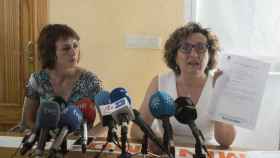 Juana Rivas junto a su asesora jurídica, Francisca Granados, el pasado martes 25 de julio.