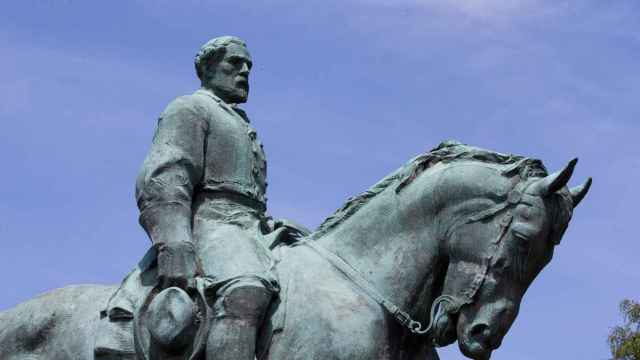 Estatua del general Robert Edward Lee en Charlottesville, Virginia.