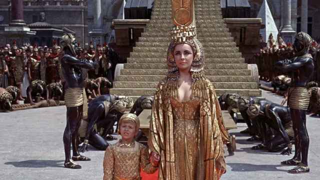 Fotograma de la película Cleopatra (1963)