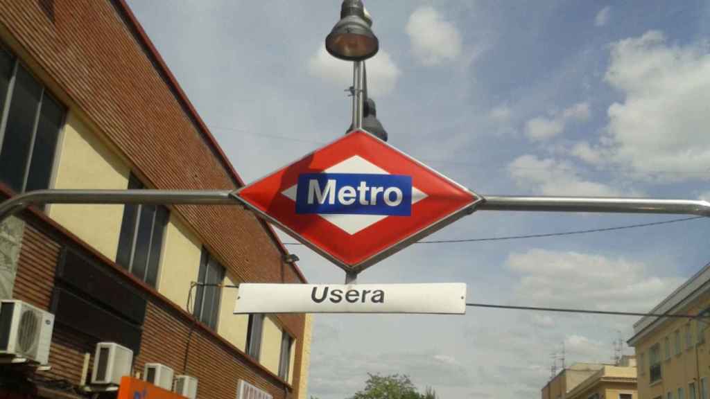 Salida del metro de Usera.