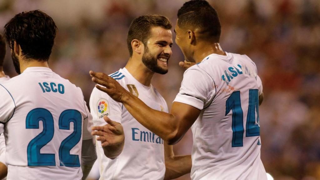 Nacho y Casemiro, en el partido ante el Deportivo.