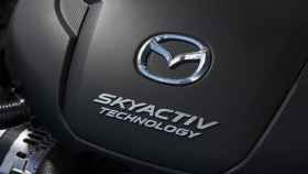 El logo de Mazda en una imagen de archivo.