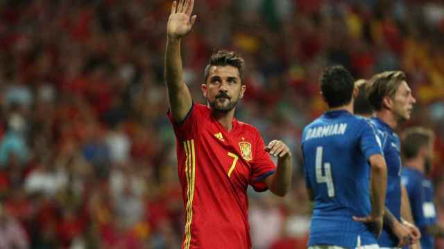 David Villa volvió a disputar minutos con España tres años después