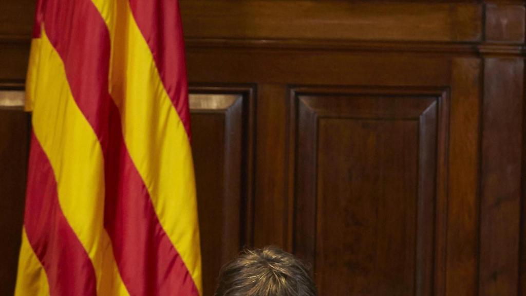 Puigdemont tras la firma de la convocatoria del 1-O.