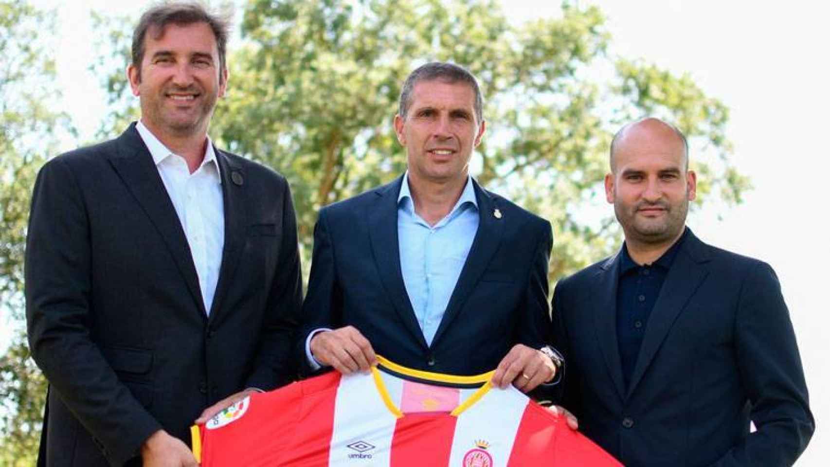 Directivos del Manchester City junto a Pere Guardiola, al anunciar la compra del Girona