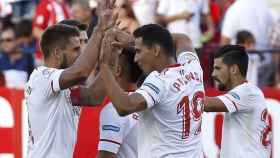 El Sevilla celebra el gol de Ganso.
