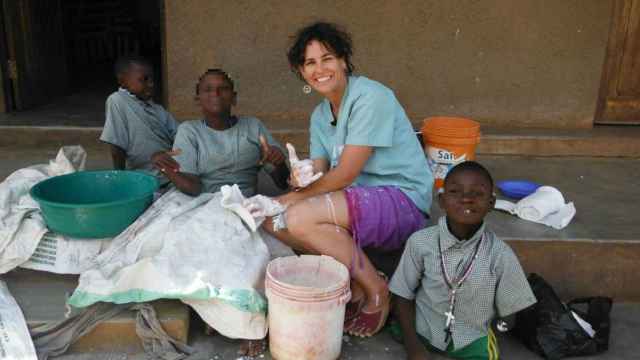 Lorena Enebral, en una fotografía tomada en Tanzania, donde trabajó como cooperante.