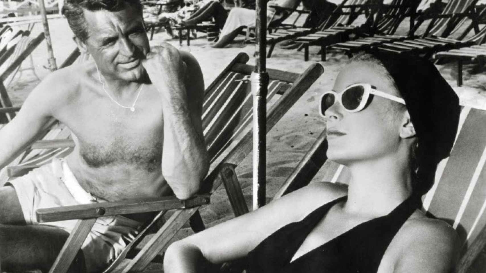 Escena de la película Atrapa un ladrón (1955) junto al popular actor Cary Grant. | Foto: GTRES.