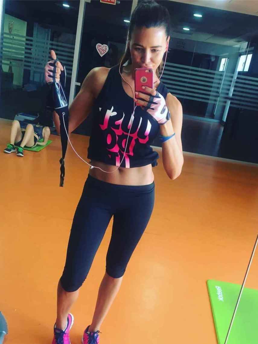 Vania Millán en el gimnasio.
