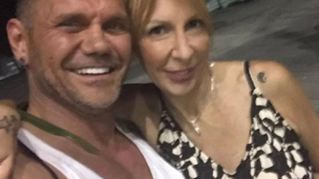 Aran Aznar muy sonriente junto a Nacho Vidal.