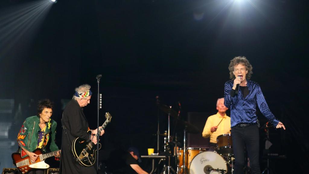 Los Stones durante el concierto ofrecido anoche en Barcelona.