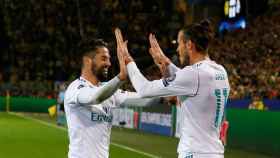 Isco celebra el gol de Bale