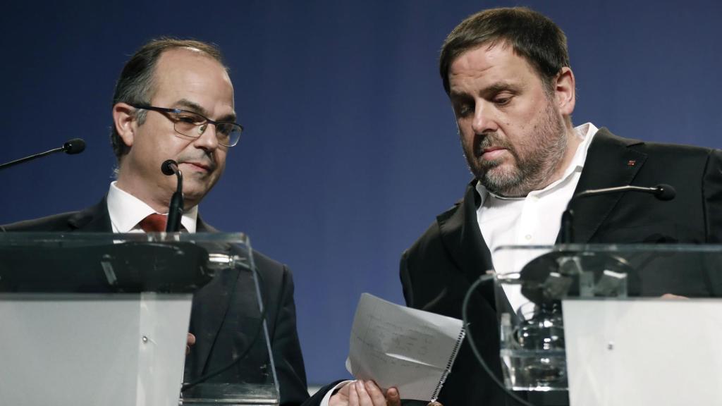 Turull y Junqueras durante la rueda de prensa
