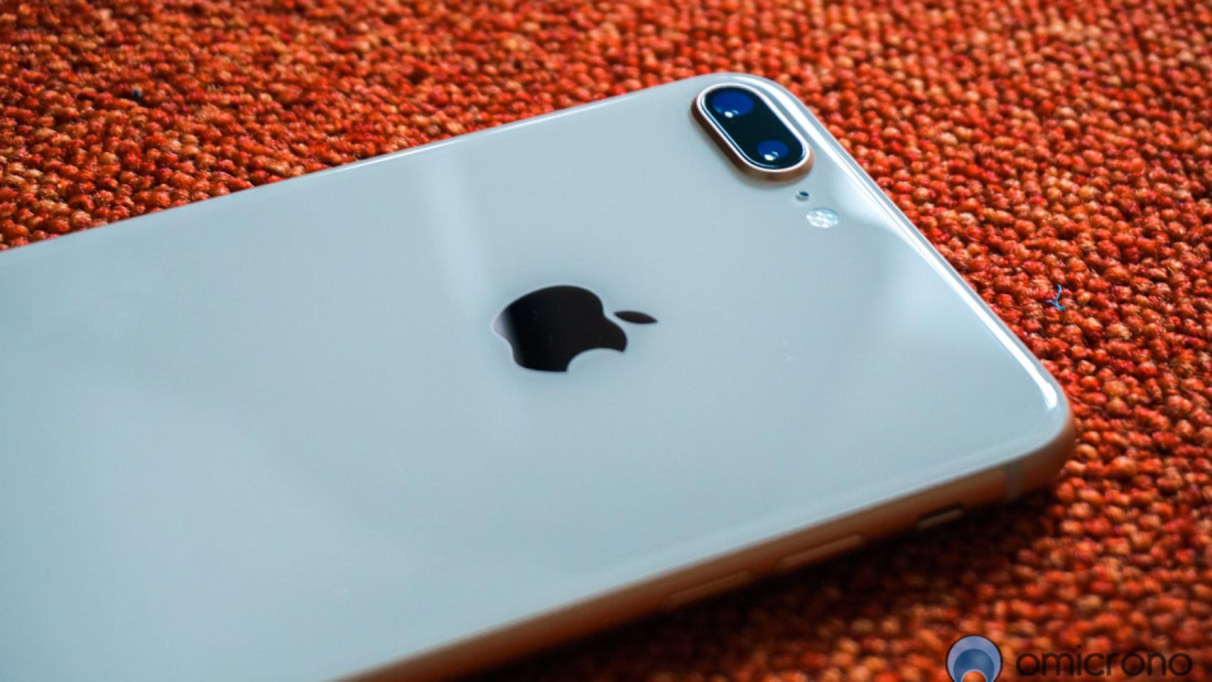Apple lanza una batería externa para el iPhone que se conecta con