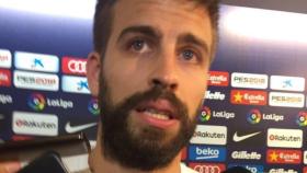 Piqué, en el momento que llora en la zona mixta del Camp Nou.