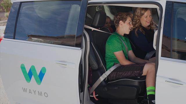 waymo coche autonomo familia pruebas reales