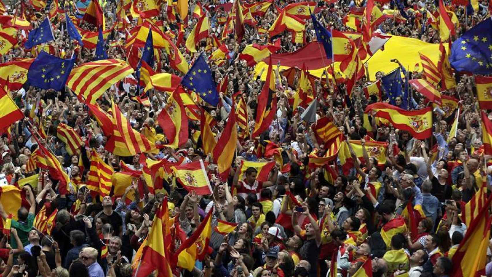Campaña por el NO 1-O-_Referendum_1_de_octubre-Cataluna-Declaracion_unilateral_de_independencia-CaixaBank_La_Caixa-Banco_Sabadell-Mariano_Rajoy_Brey-Politica_251988211_49348936_1706x960