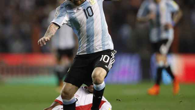 Messi, en el último partido de Argentina ante Perú.