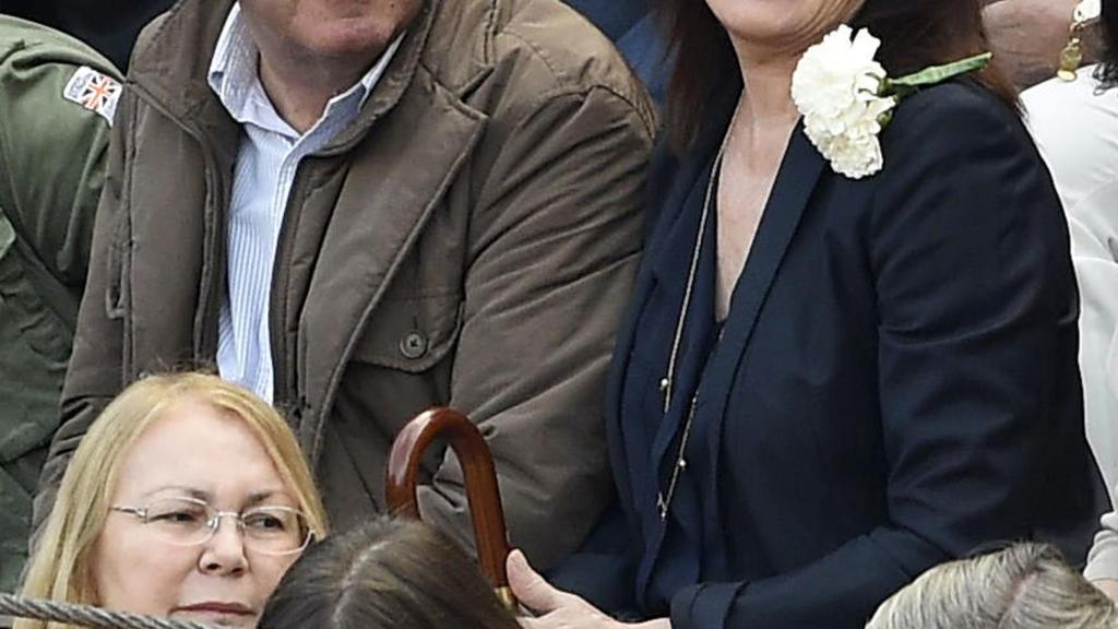 Luis Miguel Rodríguez y Carmen Martínez Bordiú en los toros.