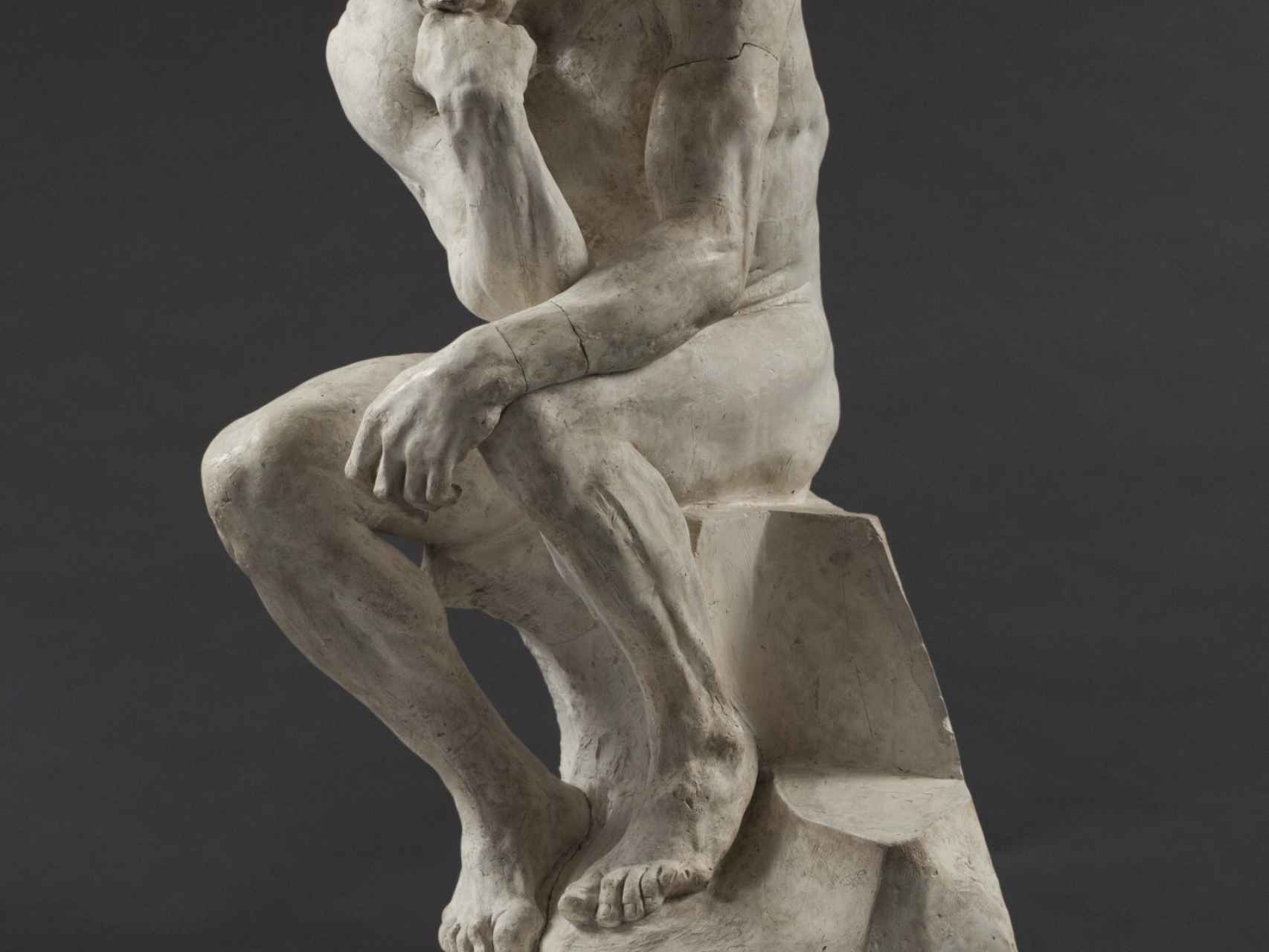 El pensador, en las Puertas del infierno, de Auguste Rodin.