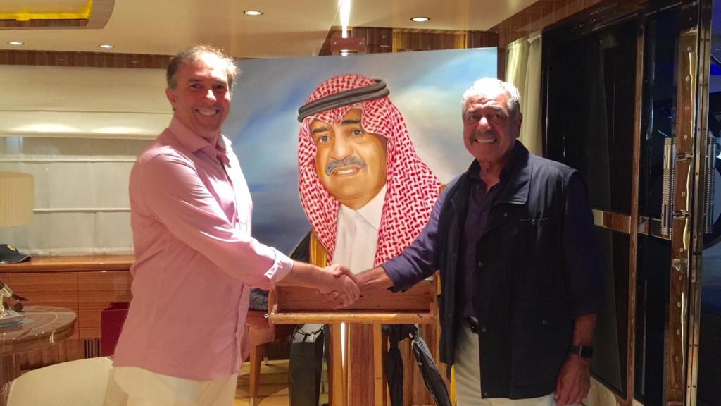 Marcos García junto al Principe Muqrin Bin Abdulaziz de Arabia Saudí.