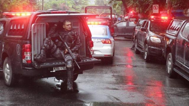 Policias militares en Rio de Janeiro.