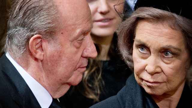 El rey Juan Carlos y la reina Sofía continúan haciendo vida por separado.