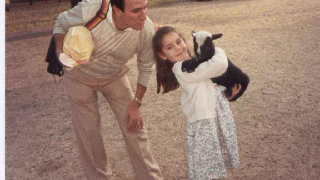 Vanessa con su padre cuando era pequeña.
