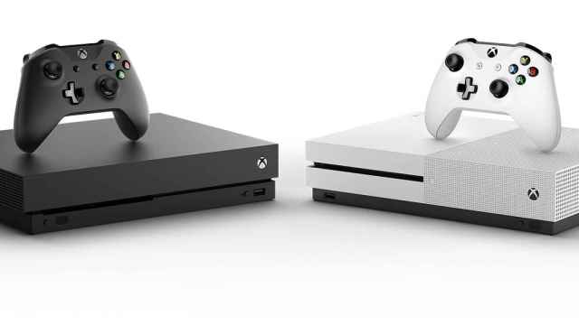 Microsoft deja temblando el stock de Xbox One X tras el lanzamiento